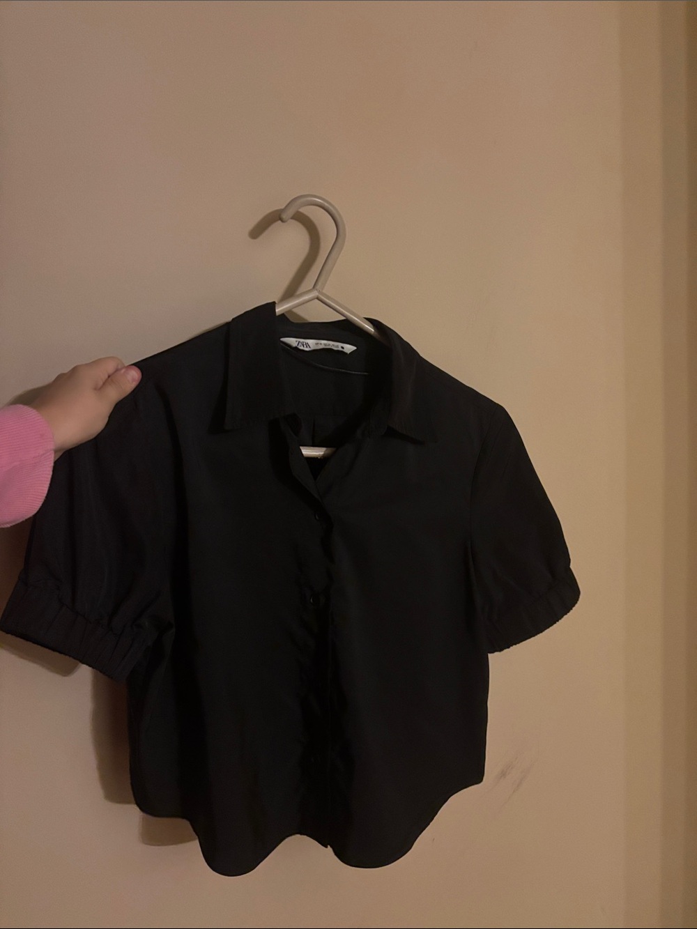 Zara Black Short-Sleeve Button-Down Blouse